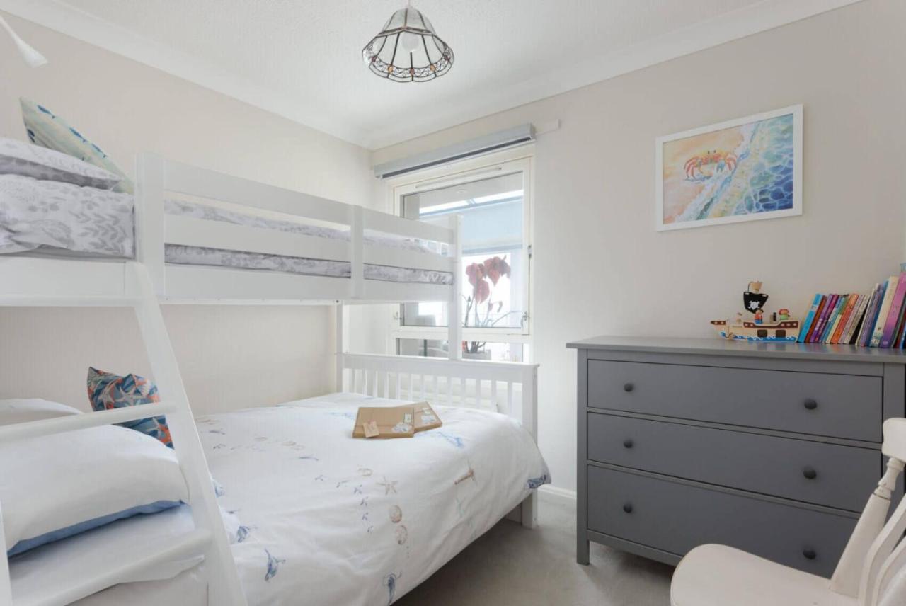 Villa Needles Point Milford on Sea Exterior foto